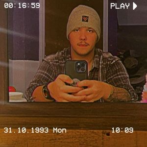 Meet your Posher, Ayden